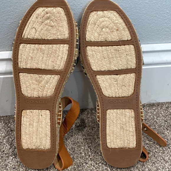 Coach New York Wicker Flat Shoes with Ankle Straps - Size 7.5 - Picture 9 of 11